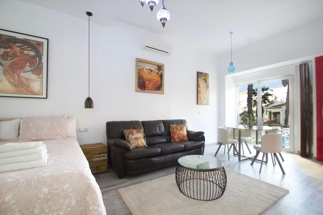 Spacious Studio In The Heart Of La Nogalera Torremolinos Exterior photo